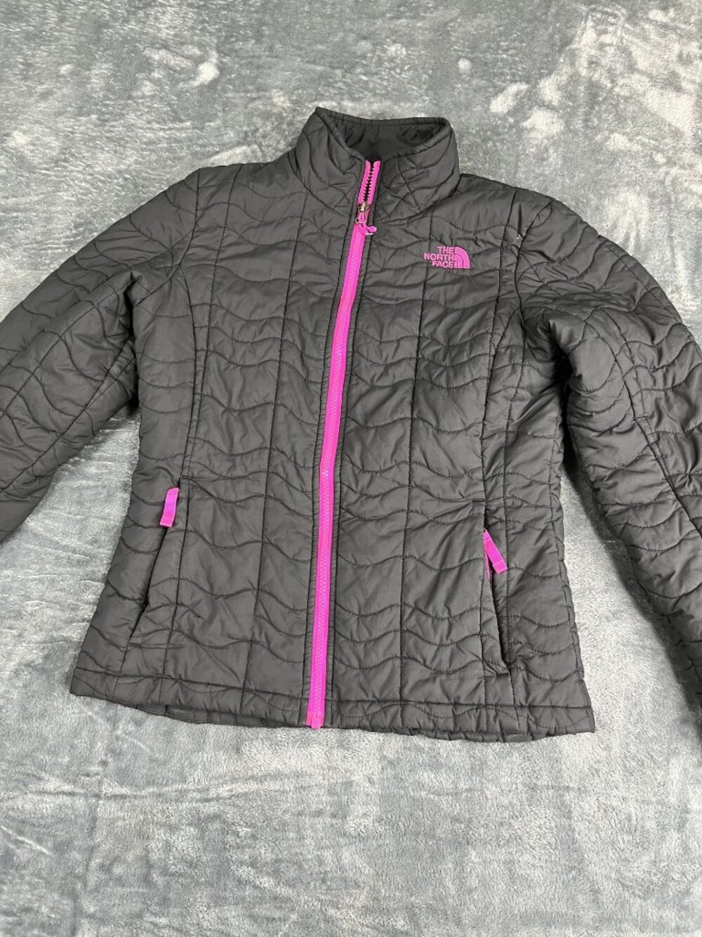 The North Face Womens Black Pink Full Zip Quilted Jacket S
